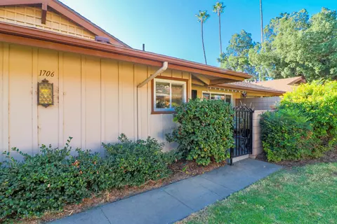 1706 Commonwealth Ave E #102, Fullerton, CA 92831 photo 2