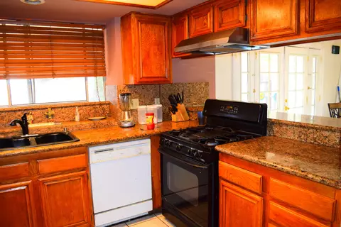 37723 Sandra Ln, Palmdale, CA 93550 photo 5