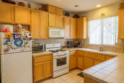 1841 Lingard St E, Lancaster, CA 93535 photo 13