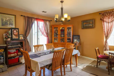 1841 Lingard St E, Lancaster, CA 93535 photo 6