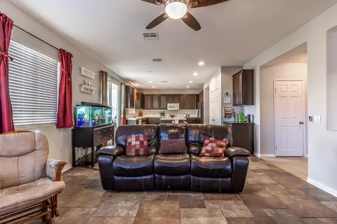8814 Mora Ct, Lancaster, CA 93536 photo 16