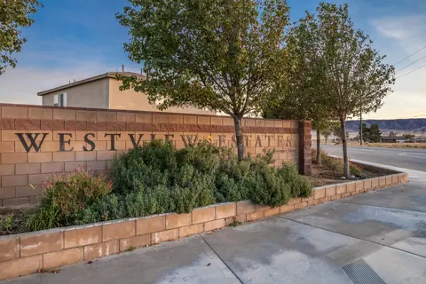 8814 Mora Ct, Lancaster, CA 93536 photo 48