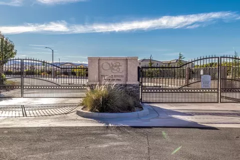 8814 Mora Ct, Lancaster, CA 93536 photo 3