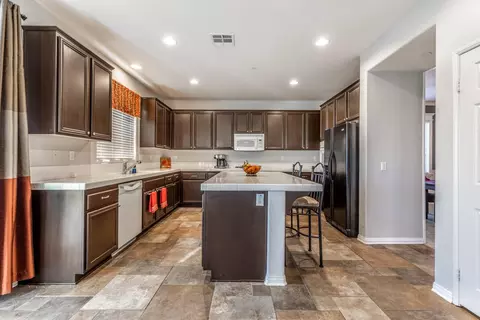 8814 Mora Ct, Lancaster, CA 93536 photo 10