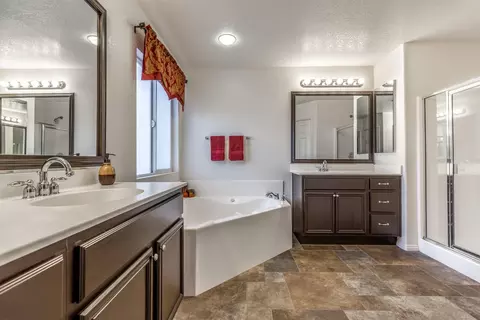 8814 Mora Ct, Lancaster, CA 93536 photo 42