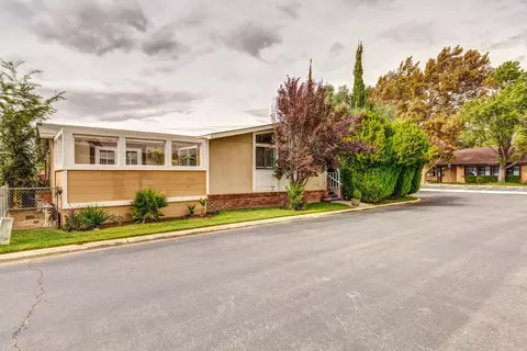 2121 Avenue I E #25, Lancaster, CA 93535 photo 1