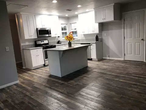 37243 Sabal Ave, Palmdale, CA 93552 photo 4