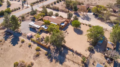 33345 165th St E, Llano, CA 93544 photo 5