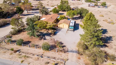33345 165th St E, Llano, CA 93544 photo 4