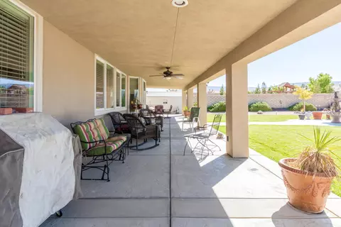 41413 Yew St, Lancaster, CA 93536 photo 27