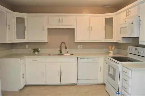903 Curry St S, Tehachapi, CA 93561 photo 7