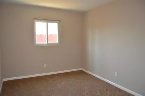 903 Curry St S, Tehachapi, CA 93561 photo 12