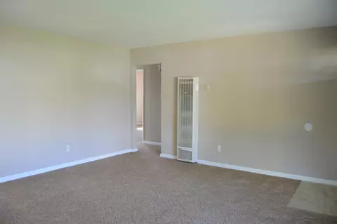 903 Curry St S, Tehachapi, CA 93561 photo 4