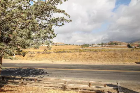 22924 Clover Spring Pl, Tehachapi, CA 93561 photo 11