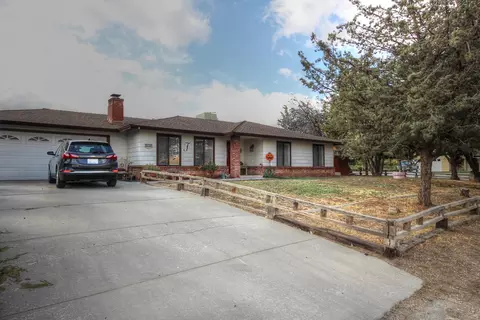 22924 Clover Spring Pl, Tehachapi, CA 93561 photo 3