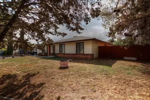22924 Clover Spring Pl, Tehachapi, CA 93561 photo 4