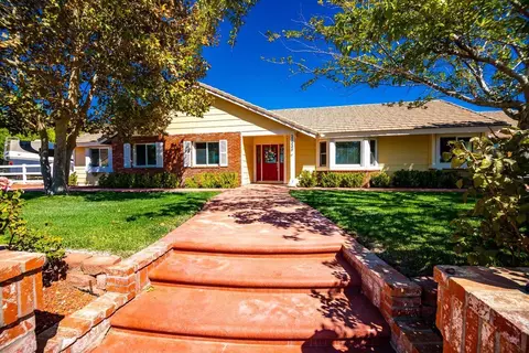 3533 Lariat Way, Acton, CA 93510 photo 2