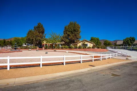 3533 Lariat Way, Acton, CA 93510 photo 5