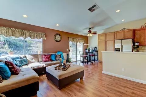 8507 Chesterfield Rd, Riverside, CA 92508 photo 11