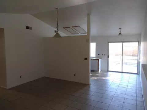 45300 23rd St E, Lancaster, CA 93535 photo 3