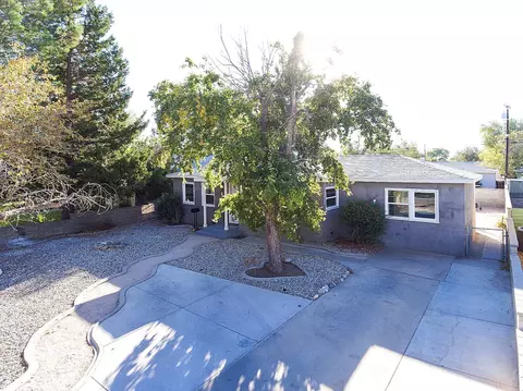 44221 Date Ave, Lancaster, CA 93534 photo 2
