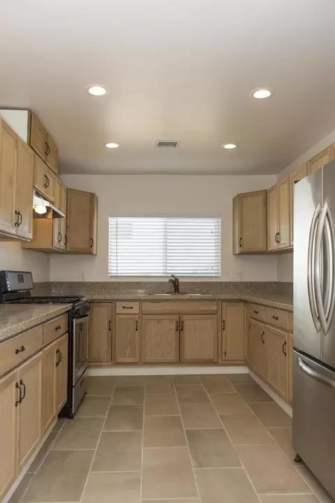 3308 R 8 E, Palmdale, CA 93550 photo 11