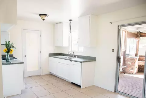 15934 Melva St, Mojave, CA 93501 photo 7