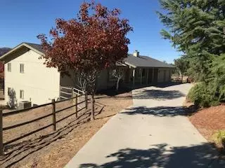 24340 Palomino Way, Tehachapi, CA 93561 photo 1
