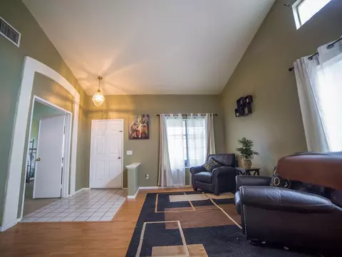 37552 56th St E, Palmdale, CA 93552 photo 4