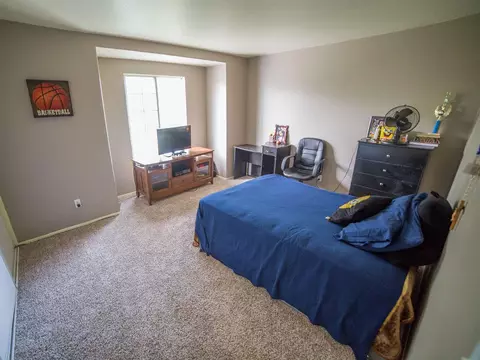 37552 56th St E, Palmdale, CA 93552 photo 27