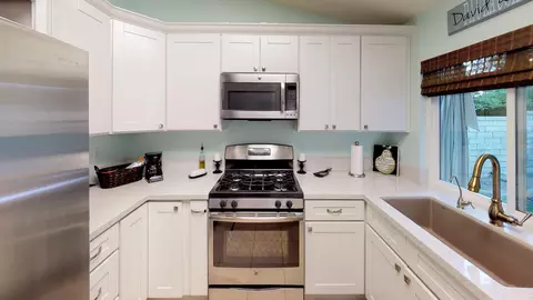 25531 Norfork Pl, Santa Clarita, CA 91350 photo 15