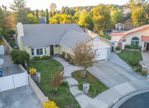 25531 Norfork Pl, Santa Clarita, CA 91350 photo 5