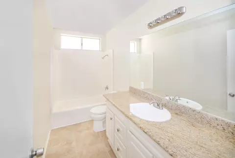 45754 Fig Ave, Lancaster, CA 93534 photo 17