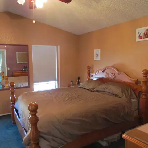 618 Ivyton St E, Lancaster, CA 93535 photo 14