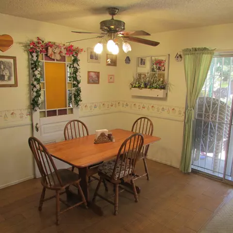 618 Ivyton St E, Lancaster, CA 93535 photo 6
