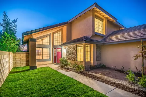 43231 33rd St W, Lancaster, CA 93536 photo 2