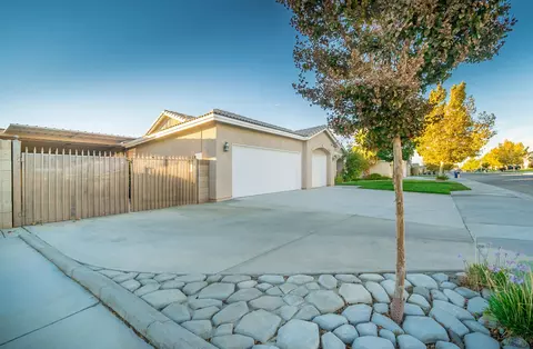 43845 Generation Ave, Lancaster, CA 93536 photo 2