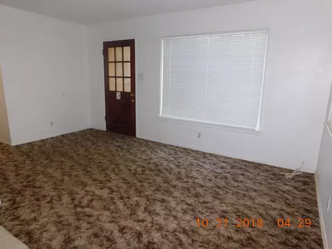 8758 Avenue J E, Lancaster, CA 93535 photo 6