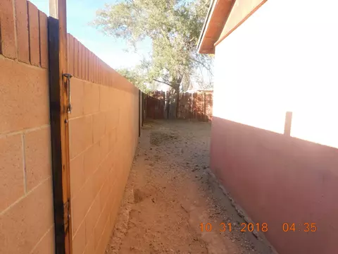 8758 Avenue J E, Lancaster, CA 93535 photo 8