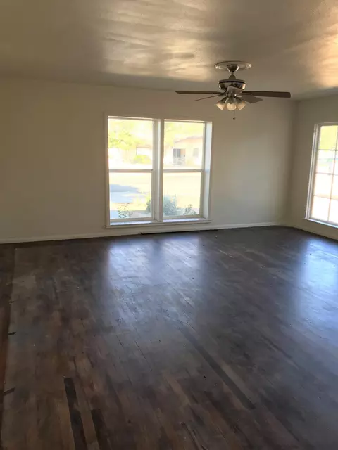 44514 Date Ave, Lancaster, CA 93534 photo 4