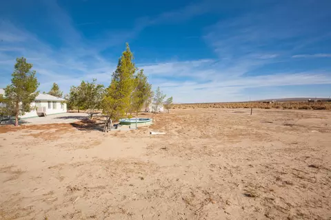 13315 Avenue E8 E, Lancaster, CA 93535 photo 7