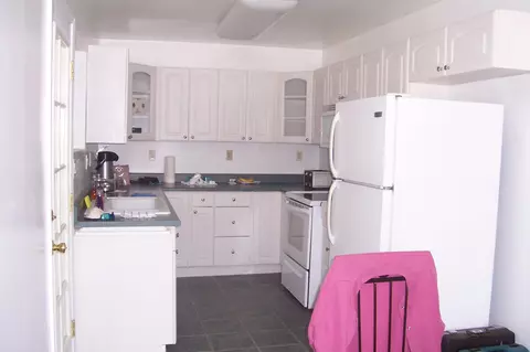 8762 Avenue J E, Lancaster, CA 93535 photo 6