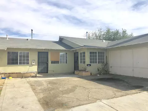 38932 9th St E, Palmdale, CA 93550 photo 2