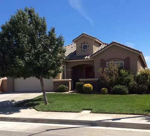5652 Vahan Ct, Lancaster, CA 93536 photo 5