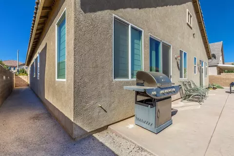 5652 Vahan Ct, Lancaster, CA 93536 photo 38