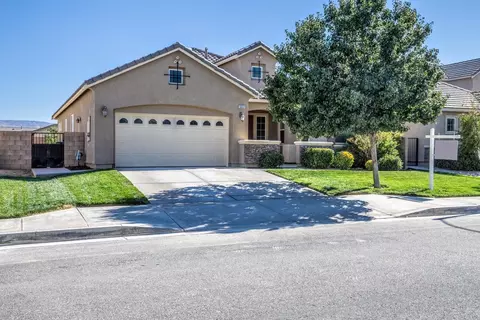 5652 Vahan Ct, Lancaster, CA 93536 photo 1