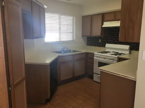 44925 16th St E, Lancaster, CA 93535 photo 8