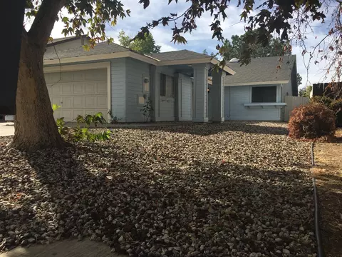 44925 16th St E, Lancaster, CA 93535 photo 1