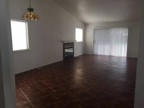 44925 16th St E, Lancaster, CA 93535 photo 4