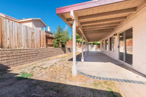 40027 Denham Dr, Palmdale, CA 93551 photo 26